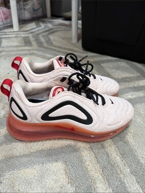 Nike Air Max 720 pink coral stardust